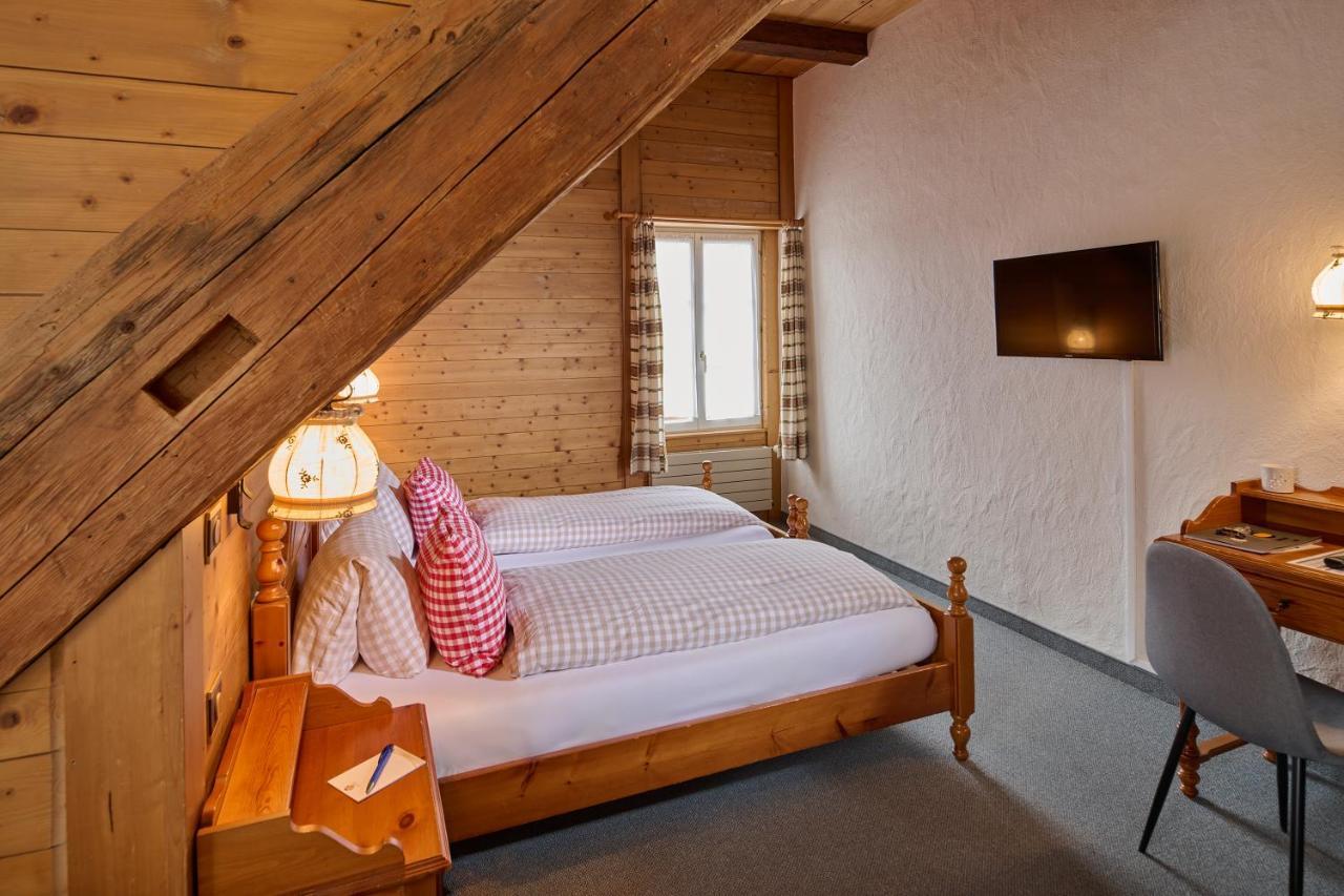 Baeren Hotel, The Bear Inn Вильдерсвиль Экстерьер фото